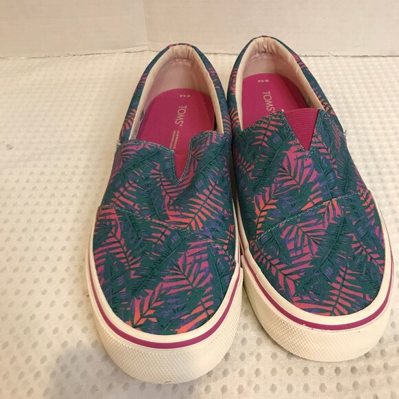 TOMS FENIX SLIP ON SNEAKER WOMENS SIZE 9.5 NEW - Picture 1 of 7